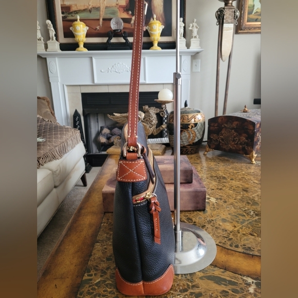 Dooney & Bourke Black and Brown Bag - Picture 4 of 12